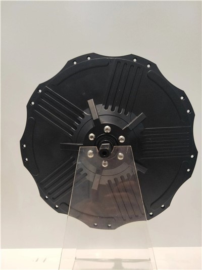 Quais são as vantagens de um motor BLDC em relação a um motor escovado em uma...